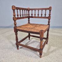 Vintage Corner Chair Eckstuhl Holz gedrechselt mit Bast