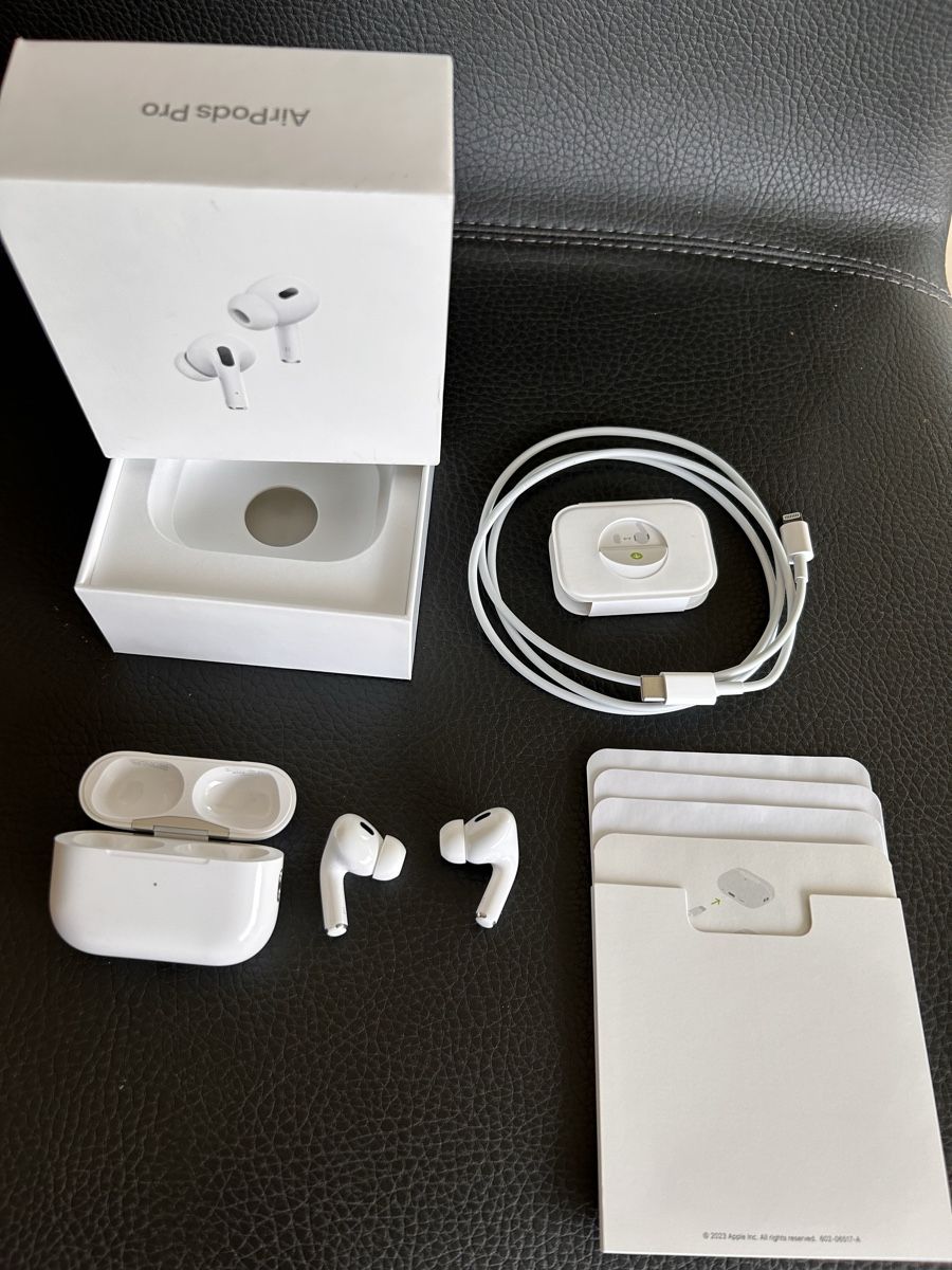 Apple Casques audio: Apple AirPods Pro 2 – D'occasion à Luzern par manzen11