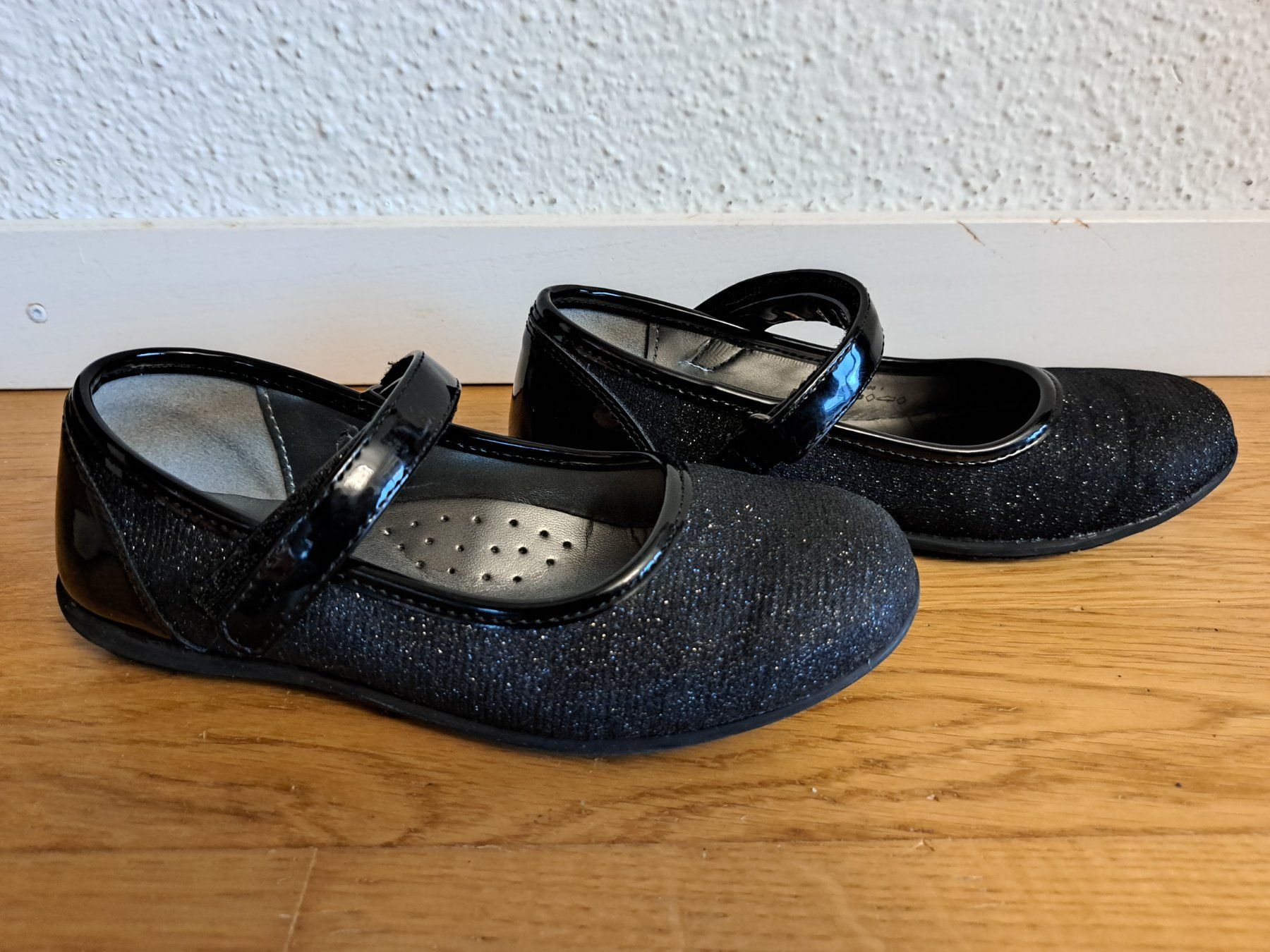 Schuhe für Mädchen: Mädchenschuhe Capcare Couture Schwarz Gr. 30 – Gebraucht aus Duebendorf von Mauxus 8