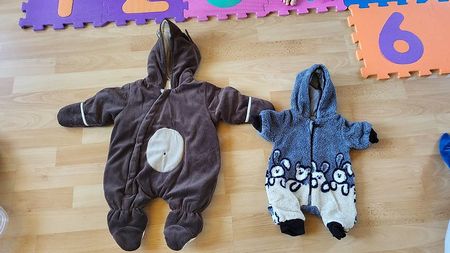 Baby Plüsch-Overall & Fleeceschoverall im Set / Bär & Schaf
