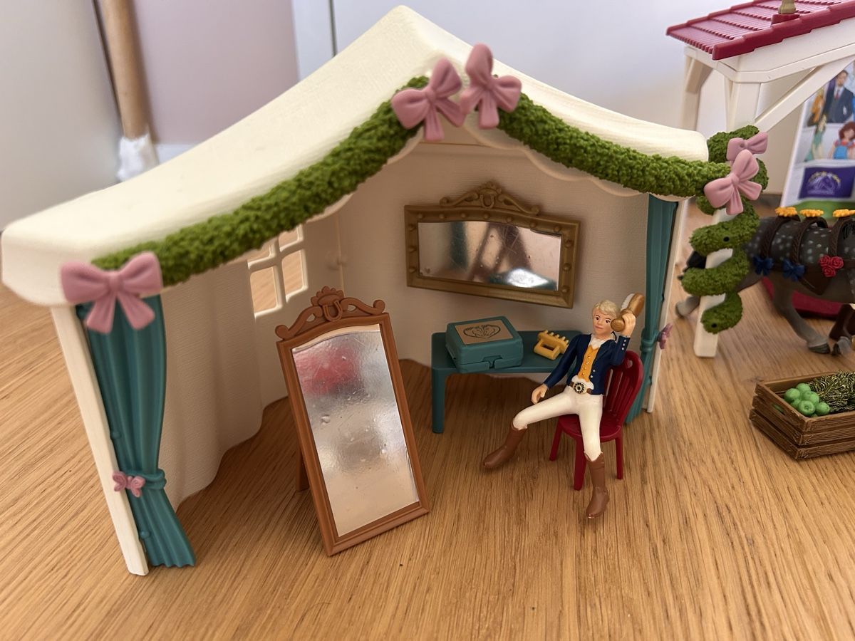 Schleich Spielzeuge: Schleich Grosse Pferdeshow – Gebraucht aus Root von pem_xnw7 1