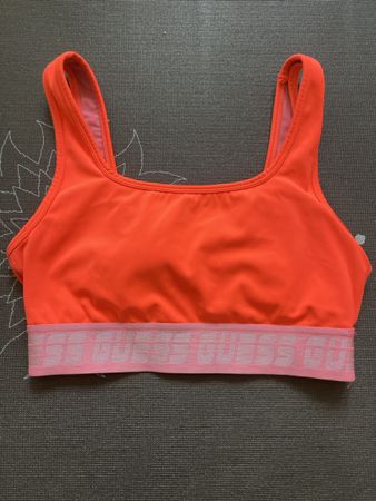 Sport BH Guess orange mit Logo Band guter Zustand