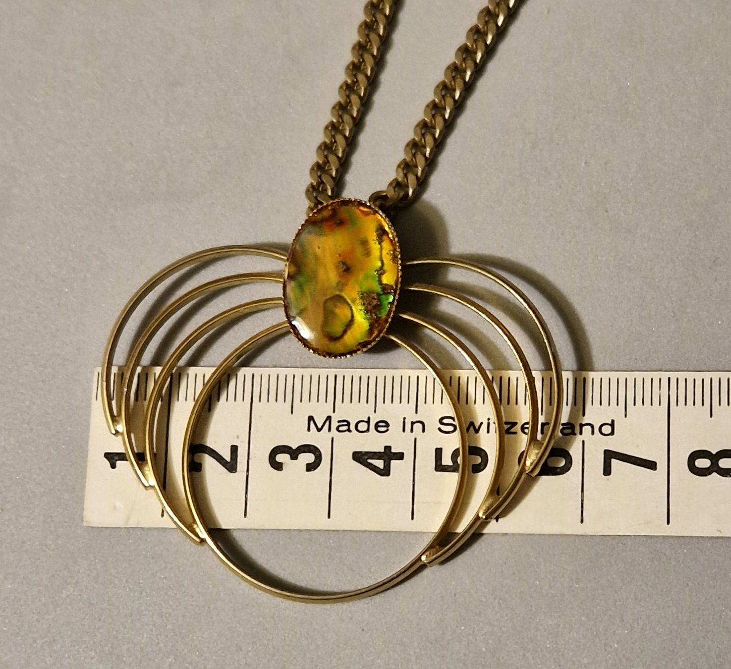 Catenine: Vintage Kette: abstrakt oder stilisierte Spinne mit Abalone – Usato da Zürich venduto da silver-team 8