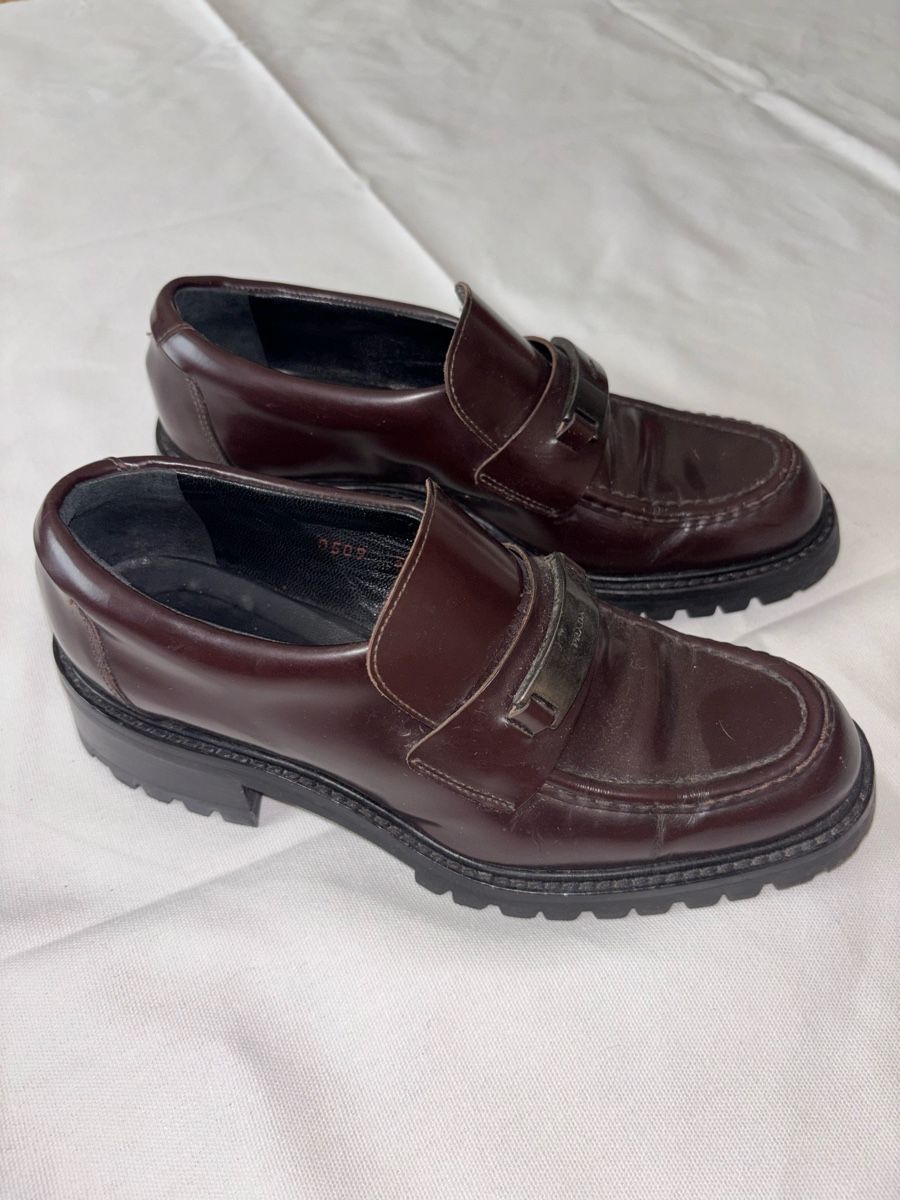 Prada Scarpe da donna: Maroon Prada Loafers 36.5 – Usato da Arlesheim venduto da schnsel 5