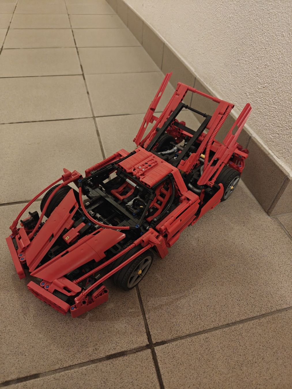 Lego Jeux de construction: LEGO Technic Ferrari 488 GTE AFOL assemblé – D'occasion à Savièse par Seb.Zum 1