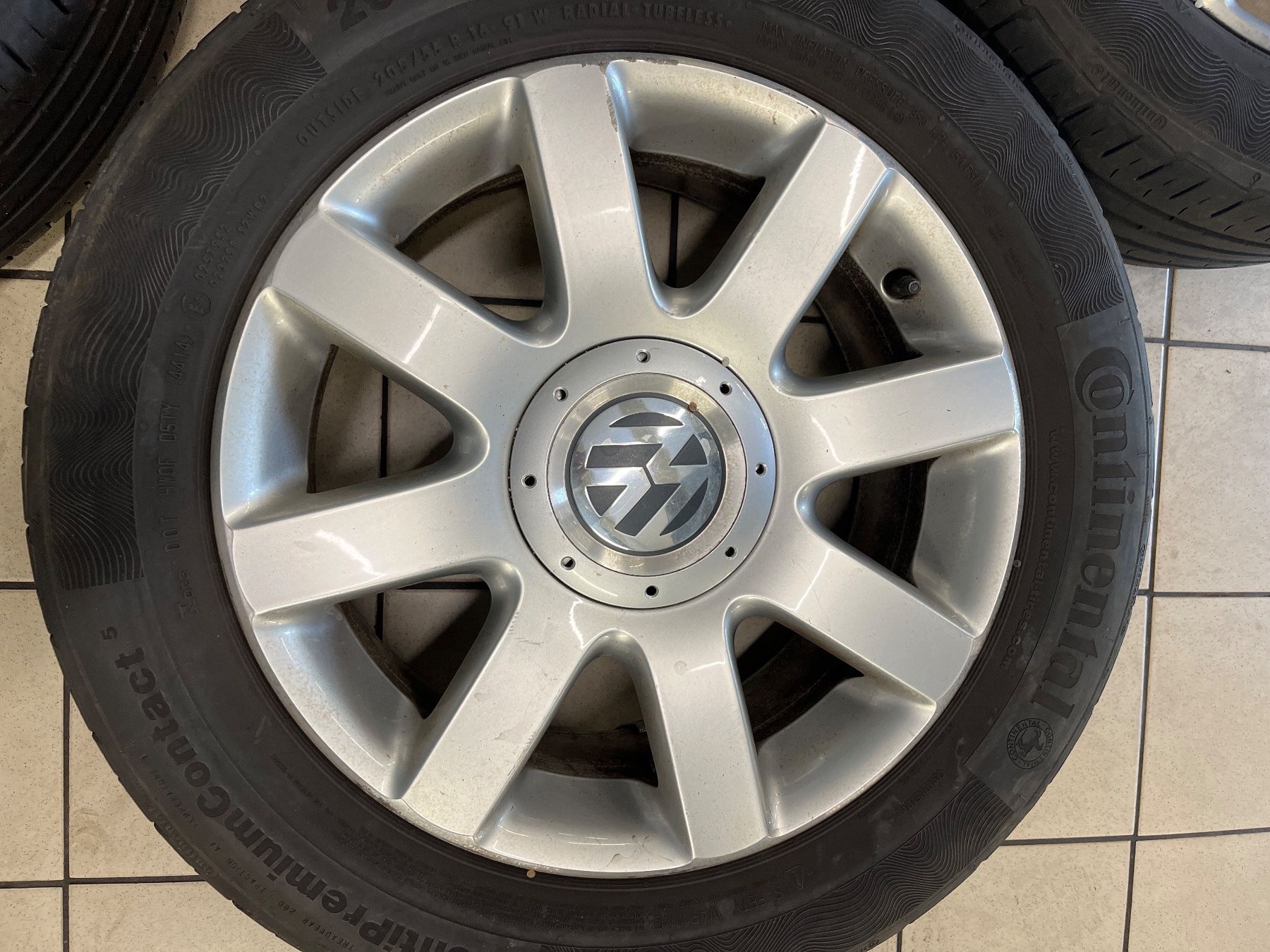 Volkswagen Pneus & Kompletträder: VW Original Felgen Satz – Gebraucht aus Grossdietwil von Chregu86 8