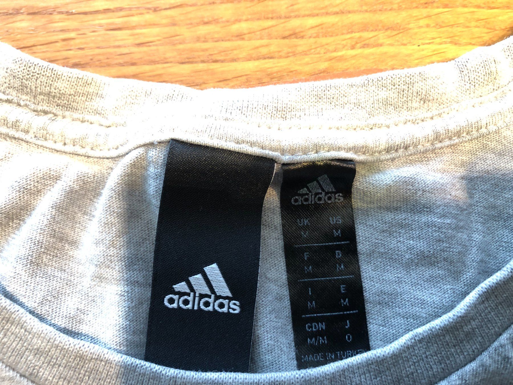 Adidas T-shirt: T-Shirt Gr. M- Adidas – Usato da Fischbach-Göslikon venduto da 78anna 3