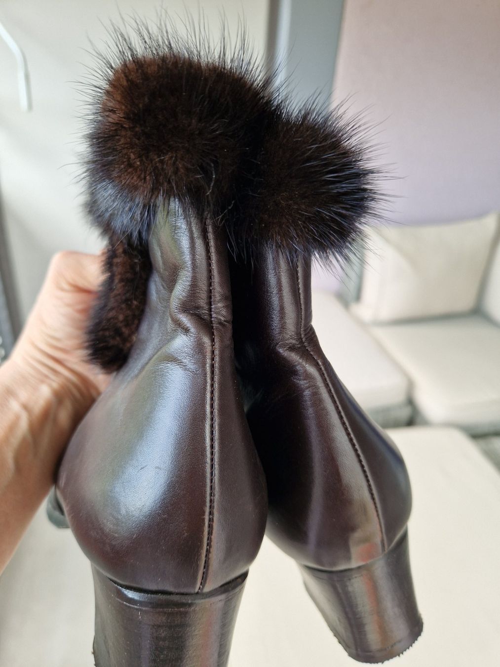 Chaussures femmes: Bottines brunes cuir bord fourrure – Neuf avec emballage d'origine à Pully par Andalous 4