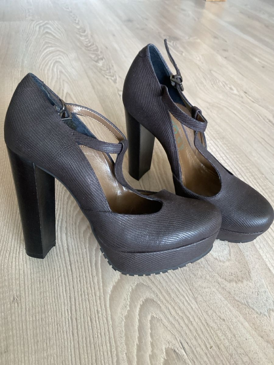 Scarpe da donna: High Heels Pumps echte Leder – Nuovo (secondo la descrizione) da Schwyz venduto da rat-race