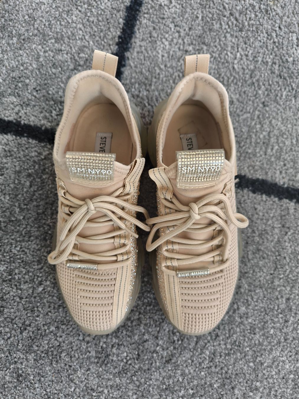 Steve Madden Scarpe da donna: Steve Madden Sneaker Beige mit Strass, Grösse 36 – Usato da Widnau venduto da Perla12 1