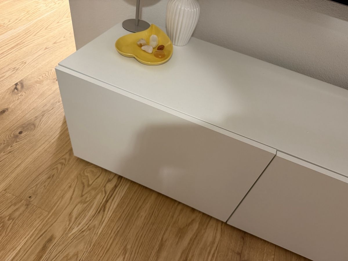 Ikea Mobili TV: TV Möbel, weiss, guter Zustand  – Usato da Rorschach venduto da Costa_18 4