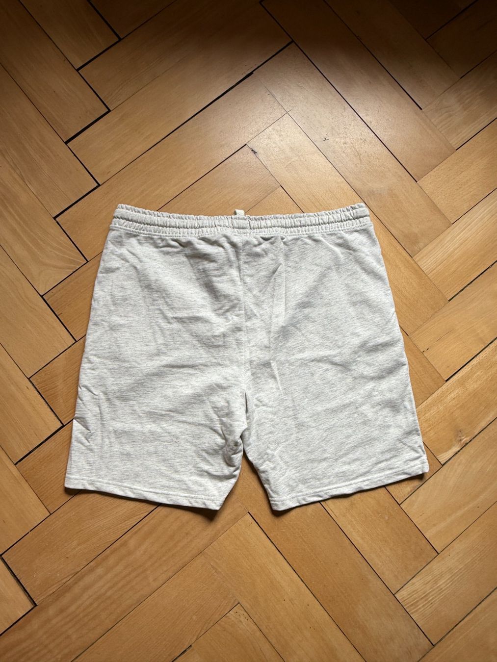 Burton Pantalons: BURTON - Sweatshorts hellgrau meliert XL – D'occasion à Zürich par Diazaio 2