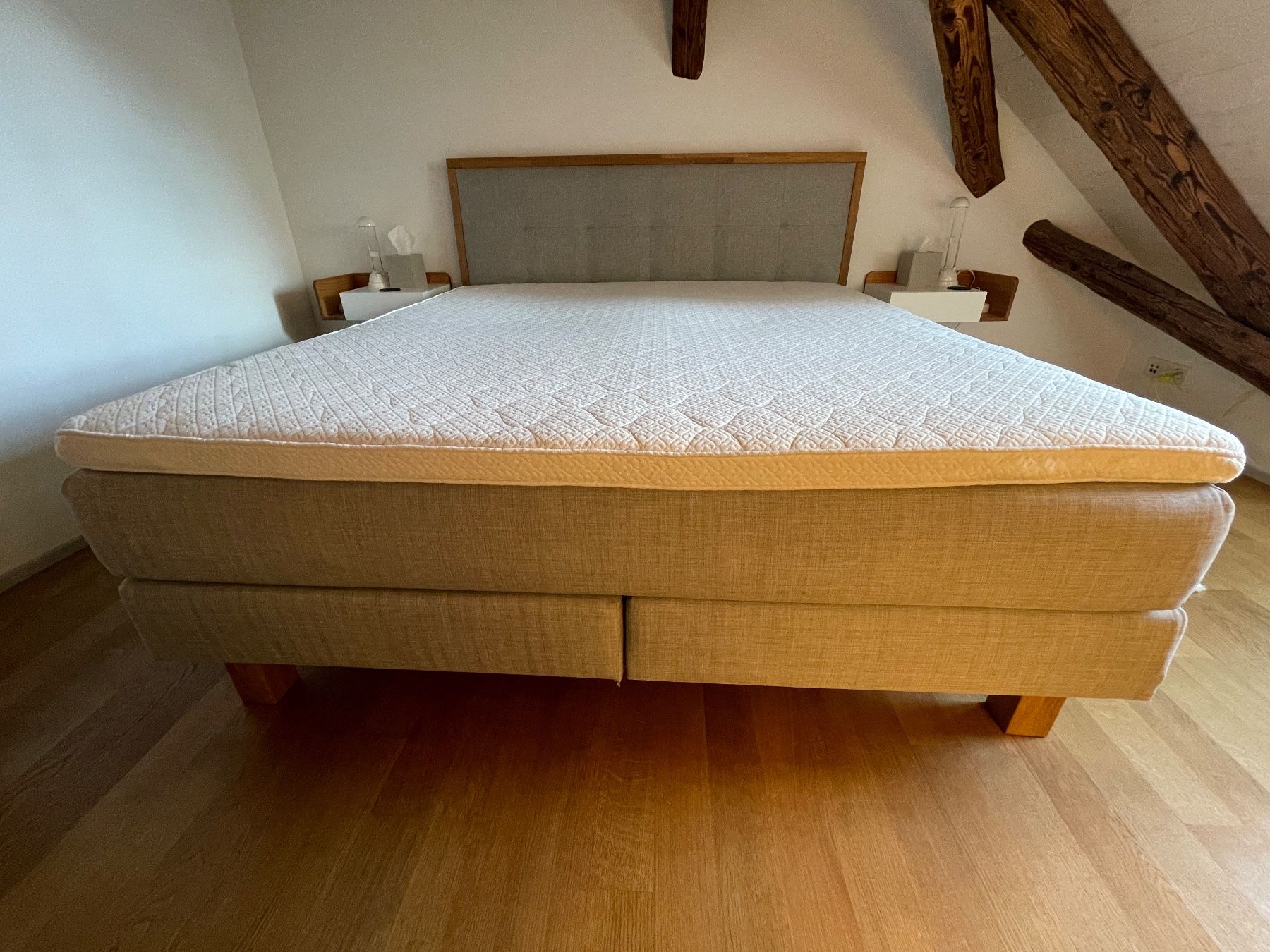 Letti: Boxspringbett 180x200 inkl. zwei Nachttische – Usato da Winterthur venduto da lue_sqt9 4