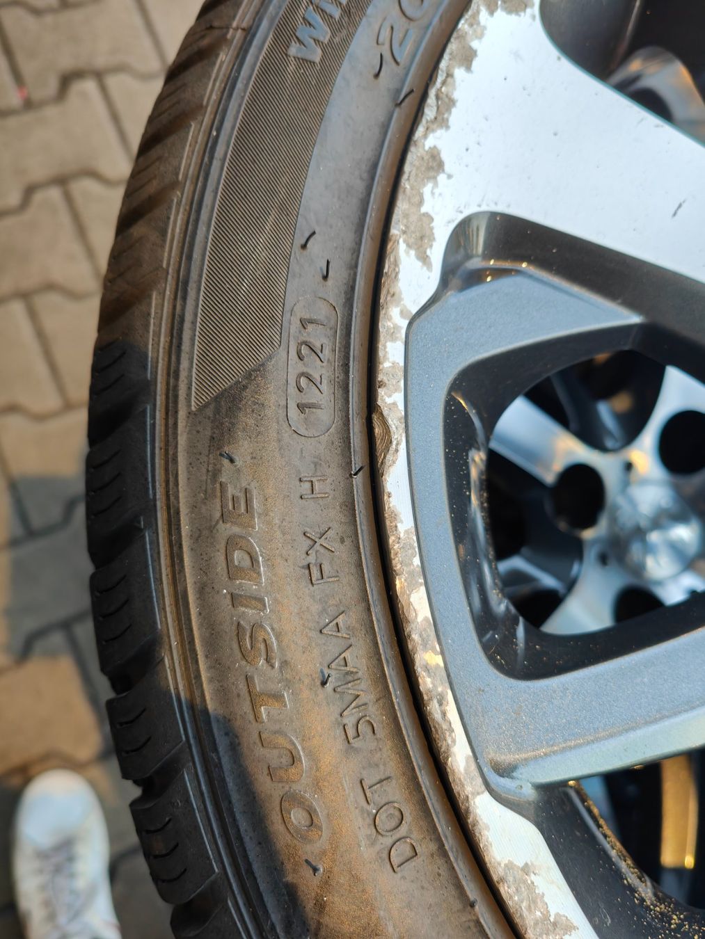 Peugeot Pneus & Kompletträder: Peugeot 407 Winterräder – Gebraucht aus Oberengstringen von Reifen-Lagerverkauf 3