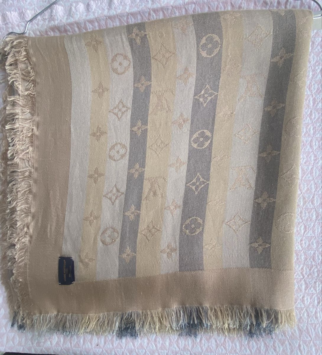 Louis Vuitton Foulards, Tücher & Schals: Original Louis Vuitton Shine Schal – Gebraucht aus Kaiseraugst von RJ03 4