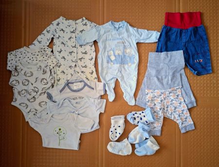 Tolles Kleiderpaket Baby Gr. 50/56