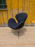 Fritz Hansen Swan Chair von Arne Jacobsen in Grau