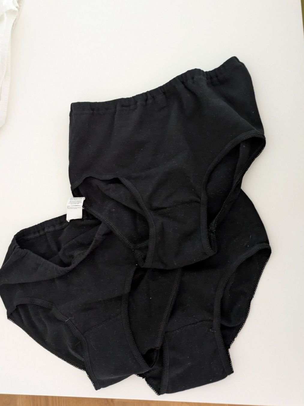 Altra biancheria intima: Schwarze Damen Slips mit Spitze+ohne, Grösse 36-38, Set – Nuovo (secondo la descrizione) da Adlikon venduto da Match62 3
