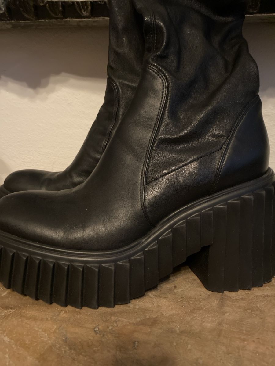 AGL Scarpe da donna: AGL Stiefel neuwertig – Nuovo (secondo la descrizione) da Rorschach venduto da lvi_p29s 1