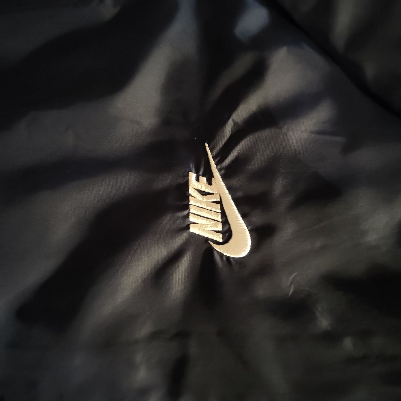 Nike T-Shirts: Nike Oberteil Unterteil Vintage Classics 90s – Gebraucht aus Zürich von RETRO_FEARLESS 1
