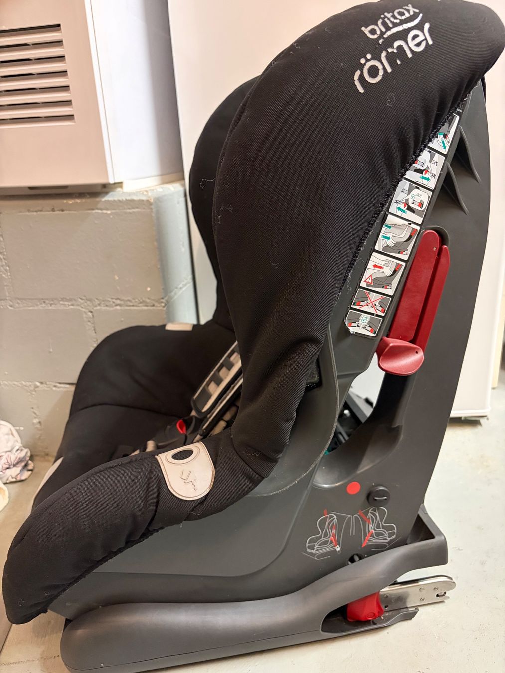 Britax Römer Seggiolini per auto: Kindersitz 9-18KG – Usato da Flums venduto da hochfinsler92 1