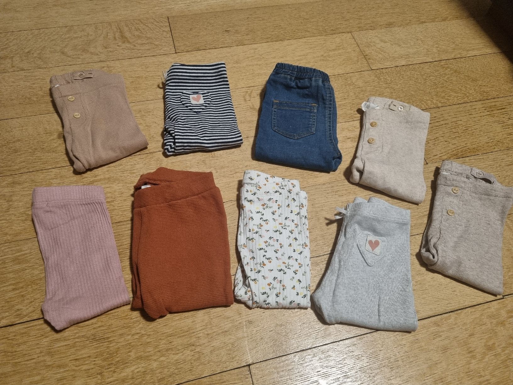Lotti & Set di vestiti: Schöne Hosen Gr. 74 – Usato da Chur venduto da urs_x8x8