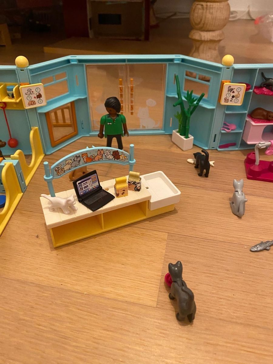 Playmobil Giocattoli: Playmobil Tierheim – Usato da Winterthur venduto da Debatte 2