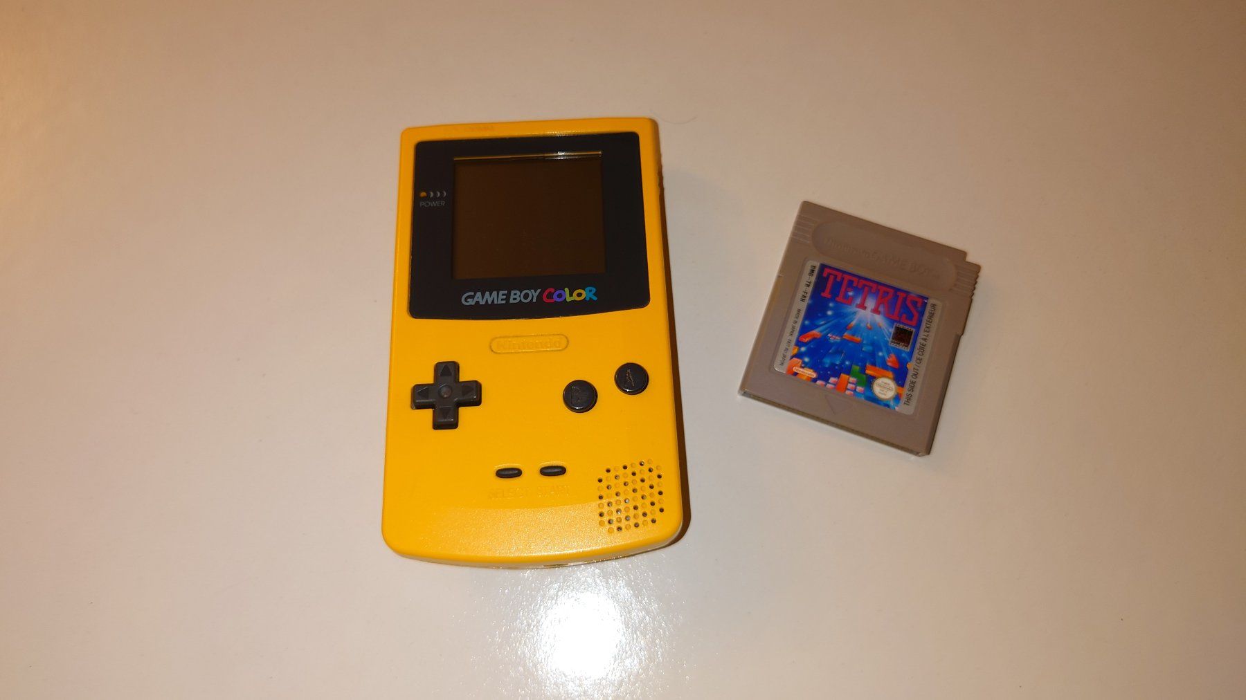 Nintendo Konsolen: GameBoy Color inkl. Tetris – Gebraucht aus Pfaffhausen von Odla7
