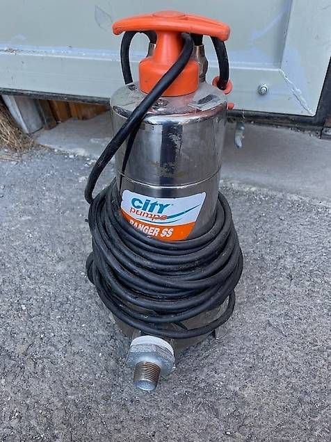 Pumpen & Teile: Divers pompes à eau immergée – Gebraucht aus Botyre (Ayent) von mos_z9sz 1