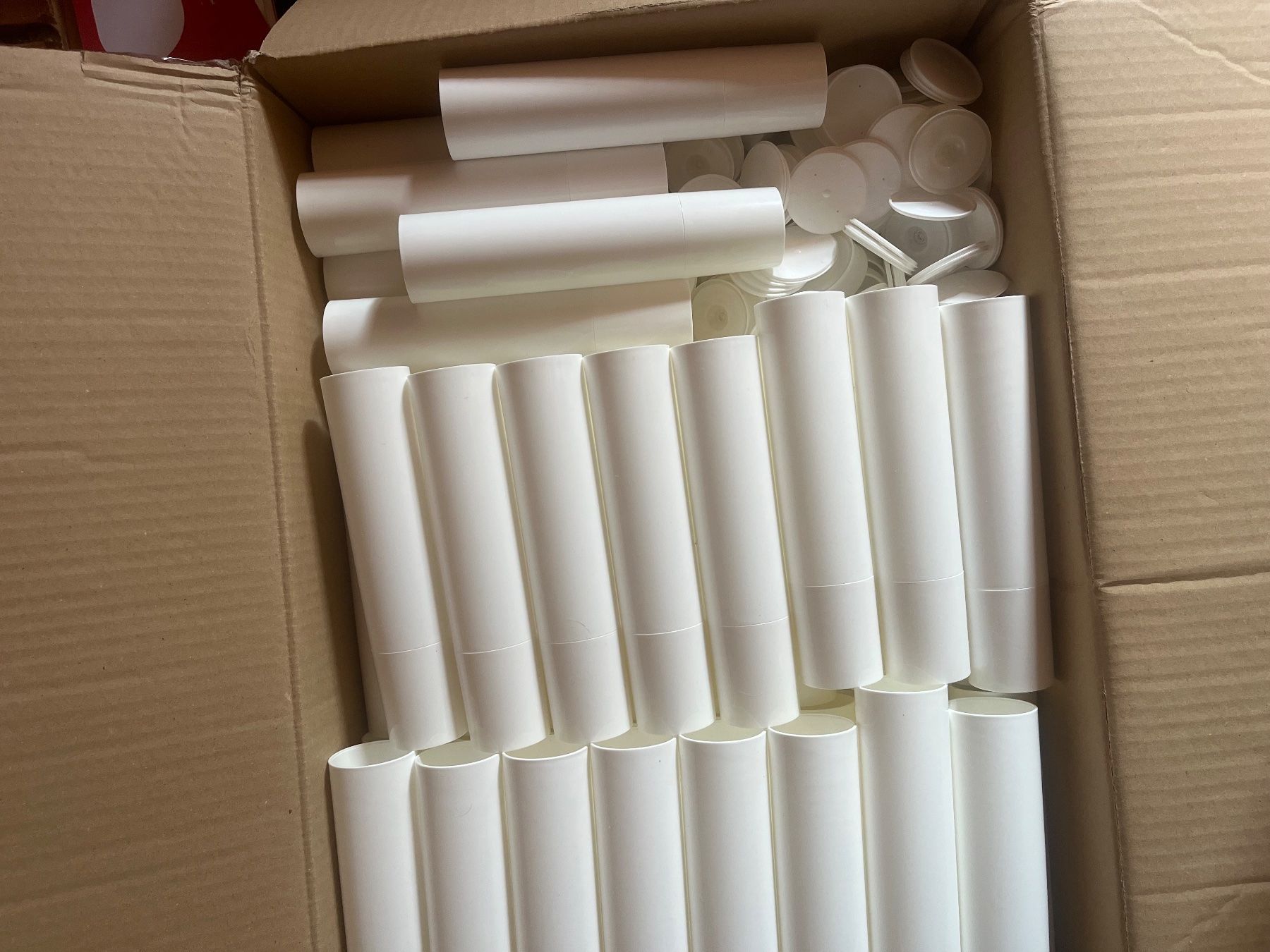 Altro per la cura del corpo: 73 Airless Creme-Spender 200 ml, ungebraucht – Nuovo (secondo la descrizione) da Balterswil venduto da AndreaBlume10