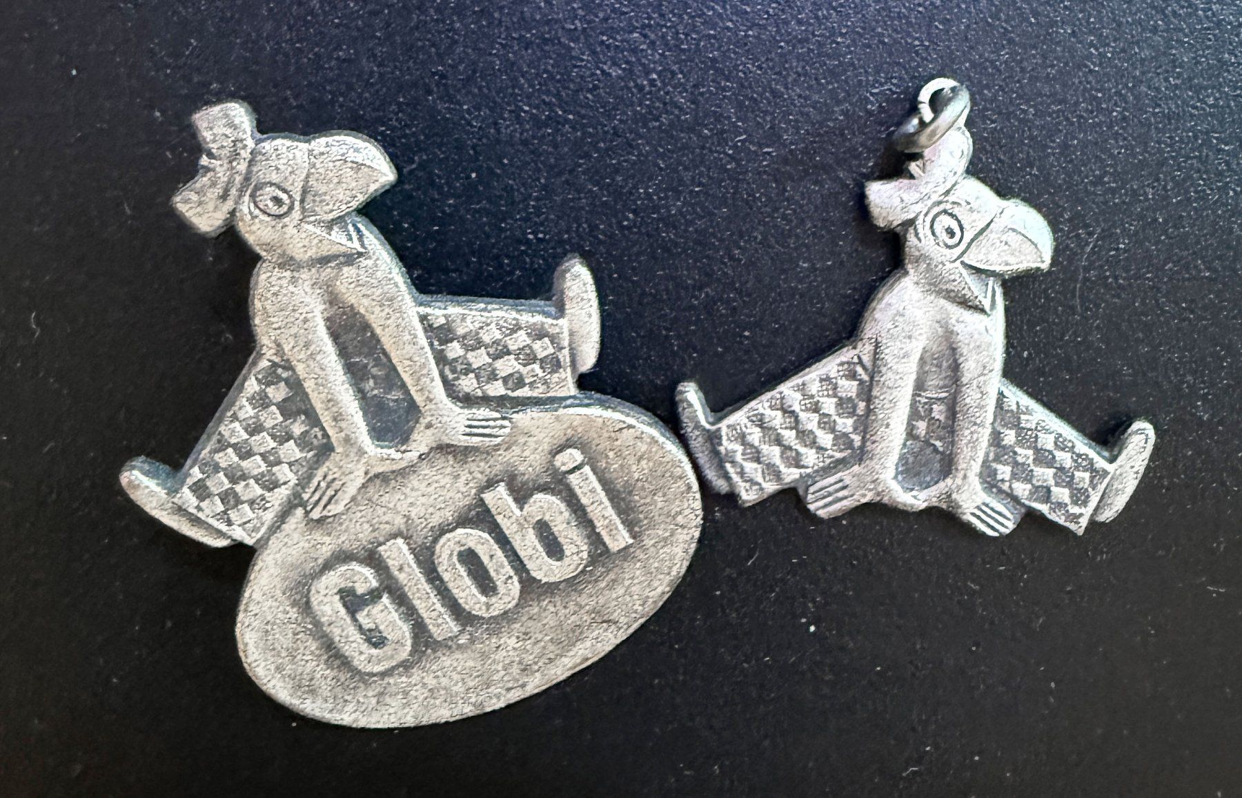 Pendentifs: Globi: Anhänger und Brosche – Neuf (Voir description) à Richterswil par Nathan_adler