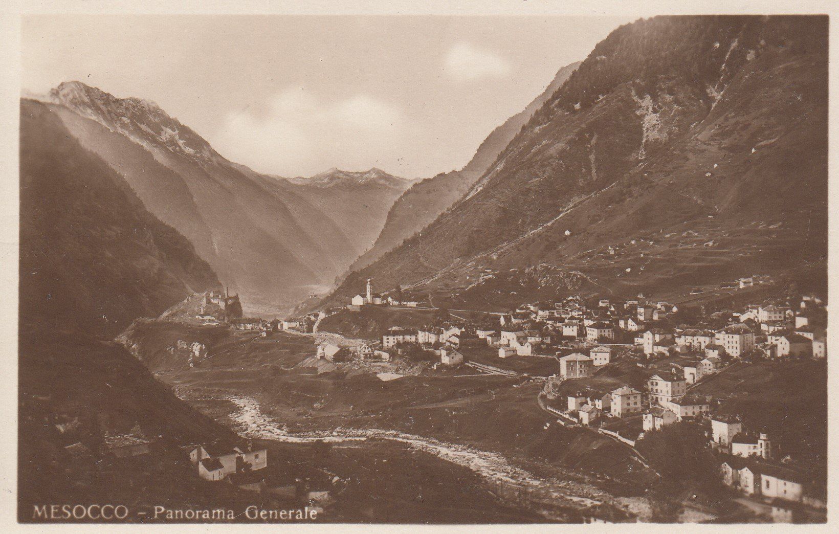 Cartoline postali: Mesocco   GR   -   Panorama Generale – Usato da Brig venduto da Valcards54