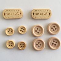 8x Knöpfe und 2x handmade Schild HOLZ