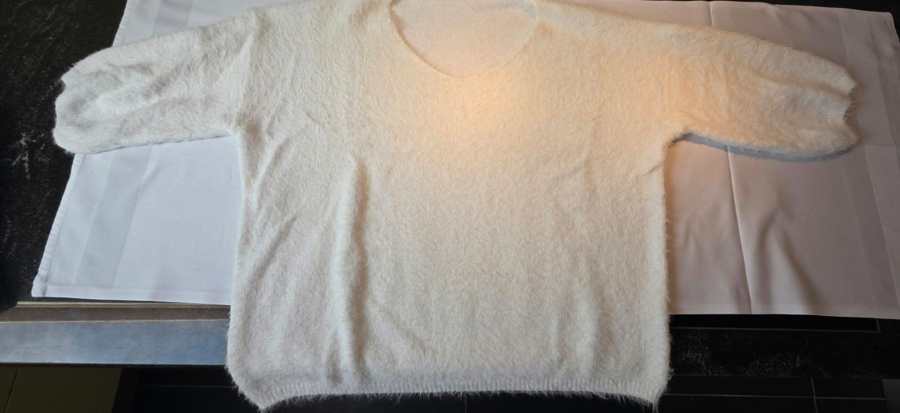 Lotti di vestiti: Kleiderpaket Pullover Kapuzenpullover Set 4-teilig gebraucht – Usato da Diegten venduto da November1971 4
