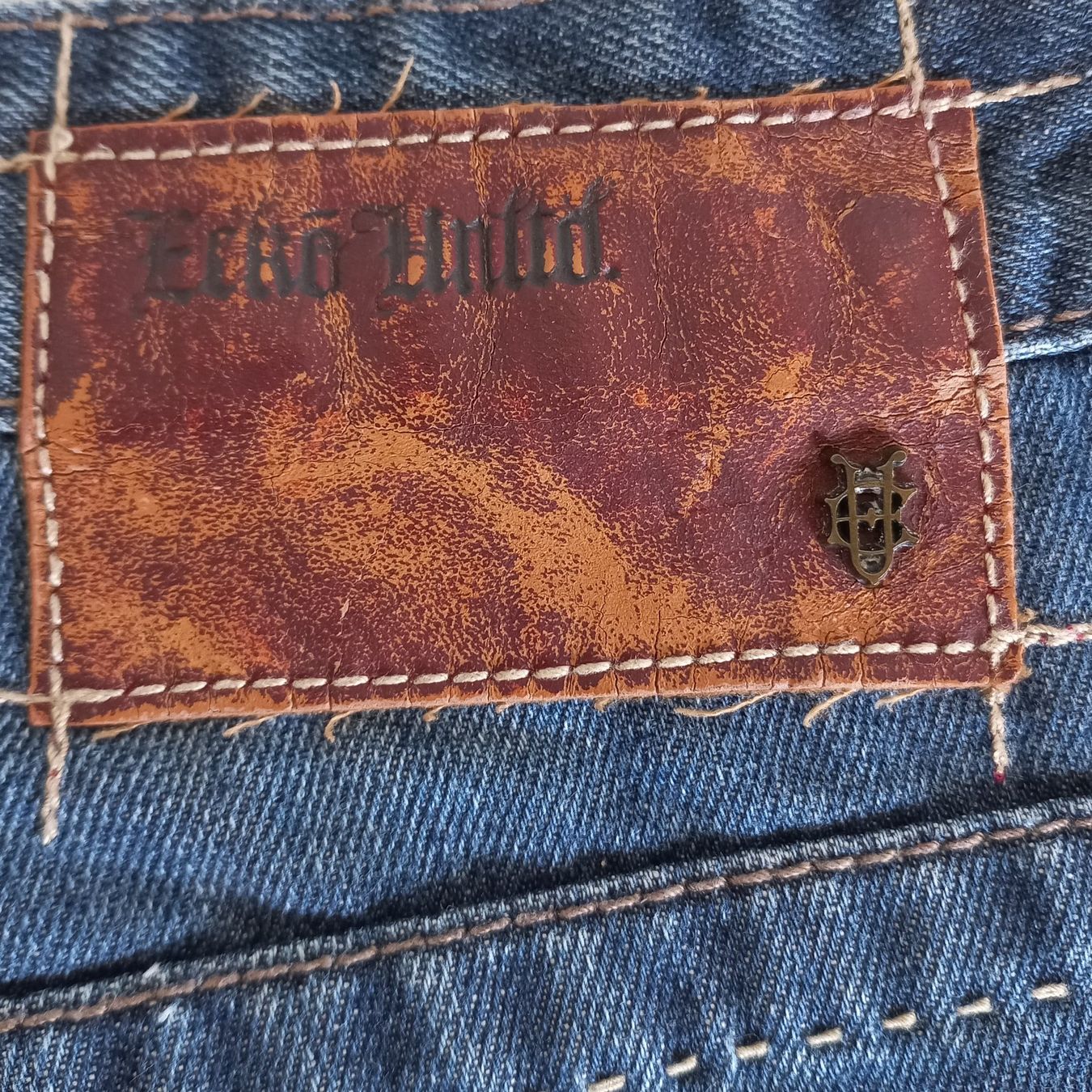Pantaloni: Vintage Ecko Unltd Jorts (38US) – Nuovo (secondo la descrizione) da Chamoson venduto da Sapoloshop 1