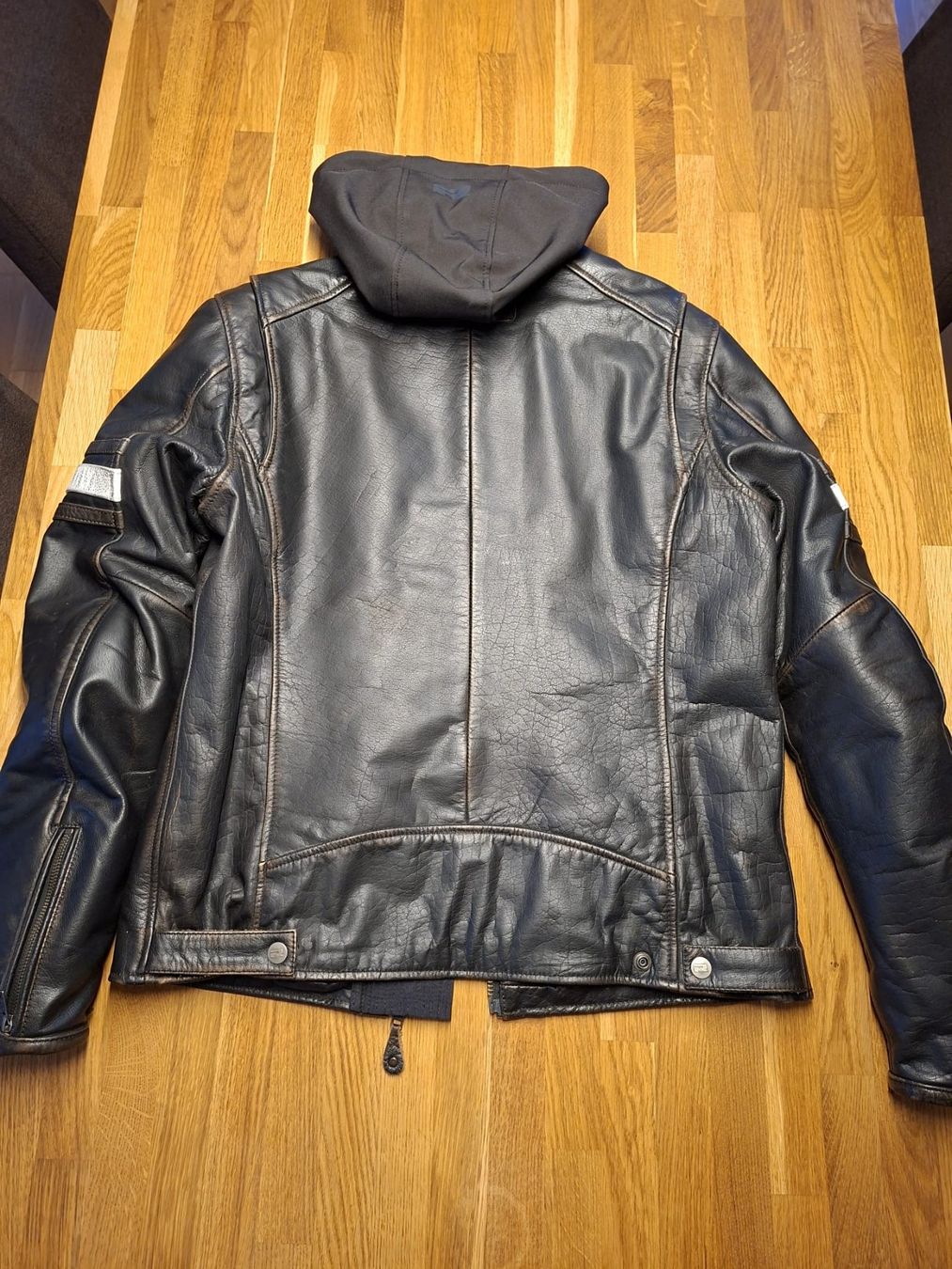 Giacche: Motorrad Lederjacke Richa – Usato da Dagmersellen venduto da Segi89 1