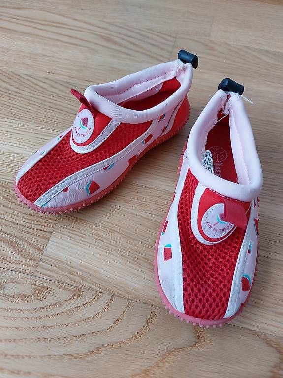 Scarpe per ragazzi: Badeschuhe Gr. 26 – Usato da Wetzikon ZH venduto da przemyslaw.rem