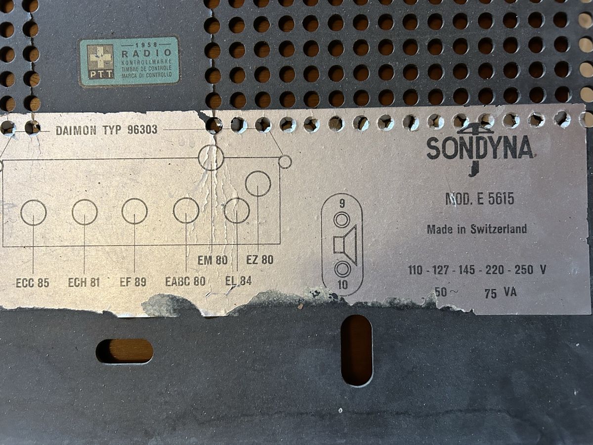 Radios: Original Rückwand Sondyna E5615 zu verkaufen – Gebraucht aus Zollikofen von Ma_C 2
