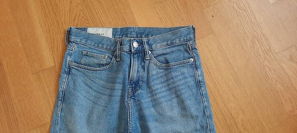 Jeans: H&M Slimfit Jeans 29/32 – Gebraucht aus Wädenswil von H2H_Secondhandshop 3