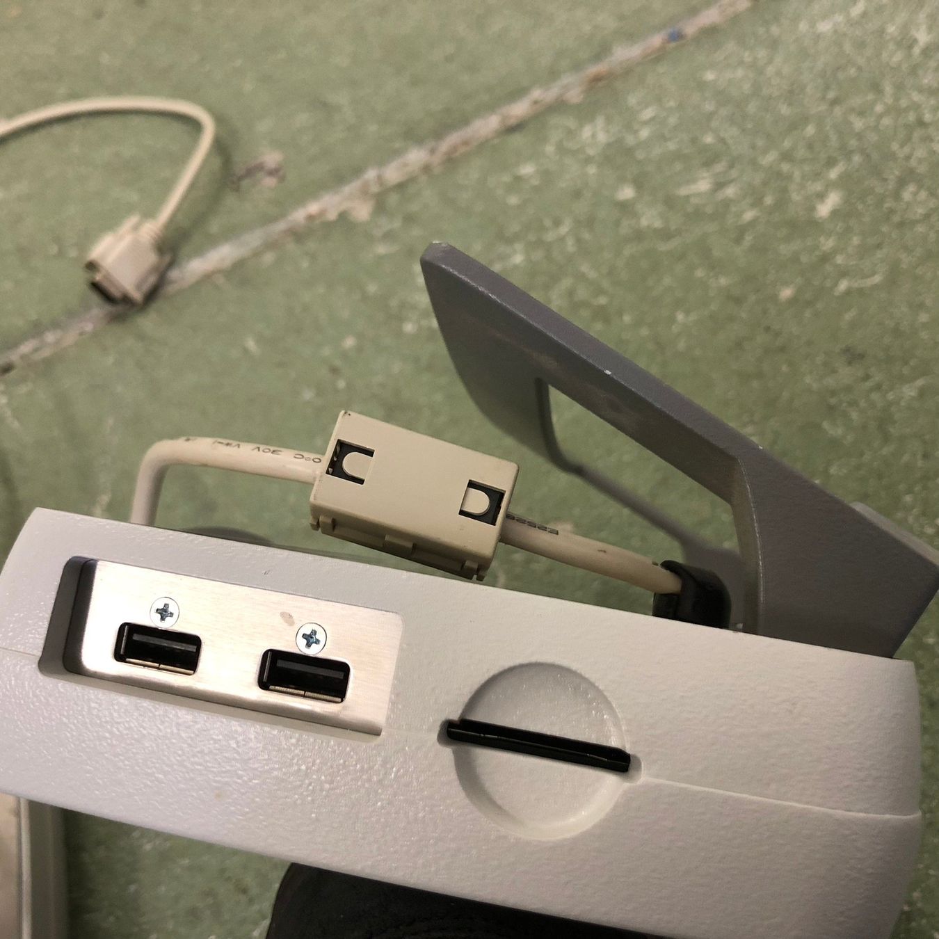 Console: Konsole / Steuercomputer für Eppendorf PCR – Difettoso da Hinterkappelen venduto da atomschnee 9