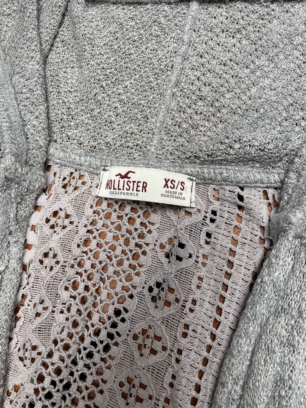 Boléros: Wickeljäckchen Hollister – Neuf (Voir description) à Gümligen par ani_c7v6 2