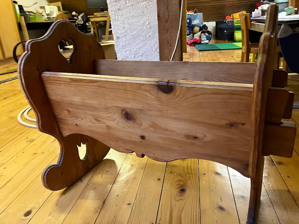 Culle: Babywiege, Puppenbett – Usato da Basel venduto da annosh84