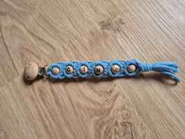 Schnullerkette Makramee mit Namen Gino hellblau neu