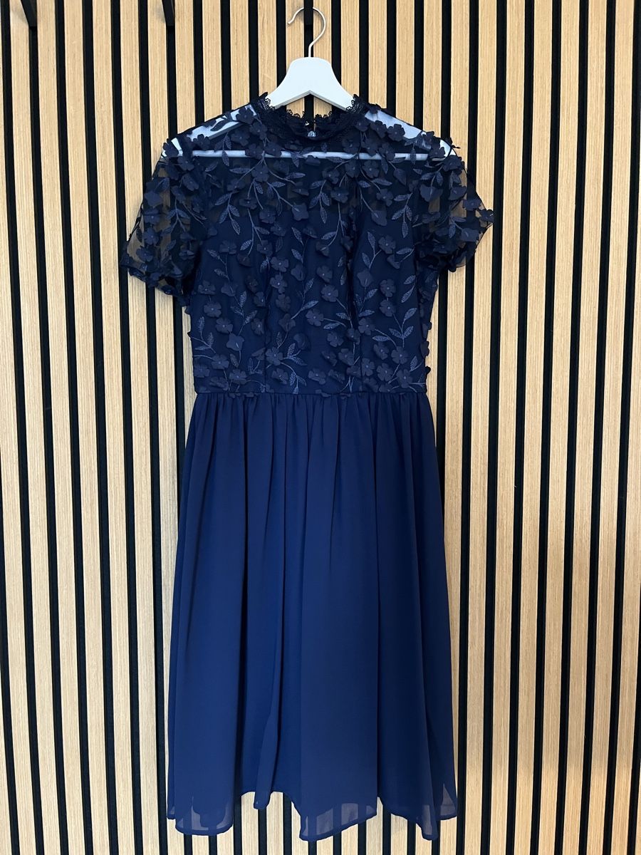 Vestiti: Elegantes Kleid Grösse UK10 – Usato da Näfels venduto da Glitzi01