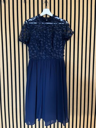 Elegantes Kleid Grösse UK10