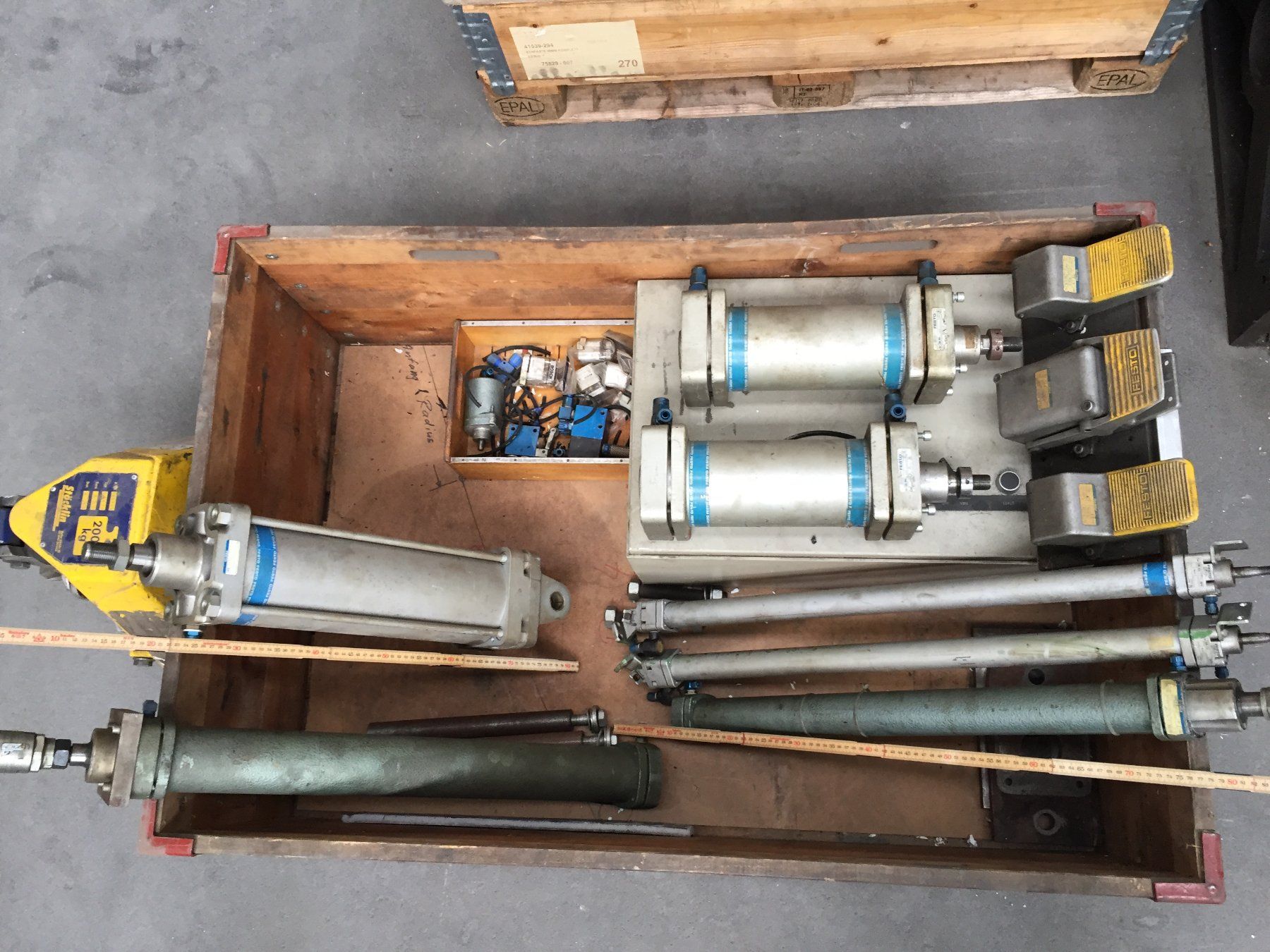 Festo Sonstiger Industriebedarf: Festo Pneumatikzilinder – Gebraucht aus Rorbas von Duetto1966 7