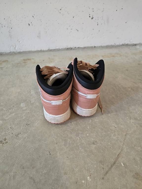 Scarpe da uomo: Nike Air Jordan Rose – Usato da Herisau venduto da and_zky9 2