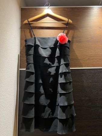 Damen Kleid Vera Mont schwarz mit Stufen Grösse 36