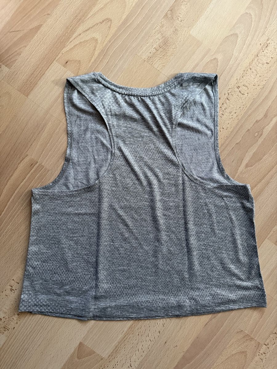 H&M Top: Sporttops von H&M – Usato da Wettingen venduto da Clodle81 6