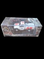 Para64 Toyota Hilux 1993 Roof of Africa
